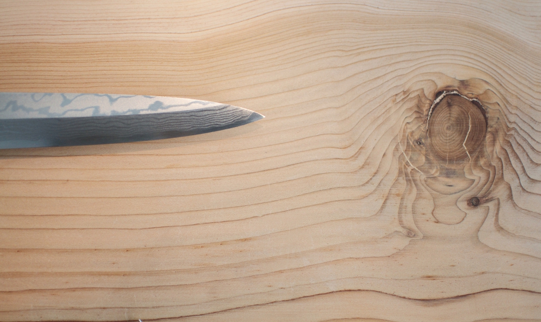 Knives from West to East